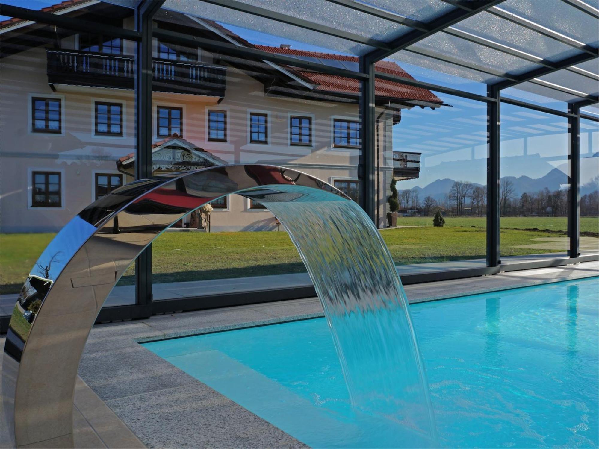 Alluring Holiday Home In Ubersee With Whirlpool エクステリア 写真
